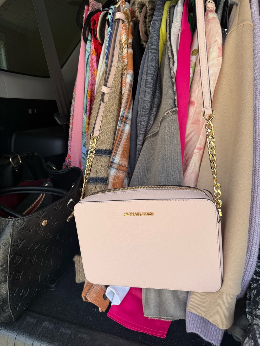 MICHAEL KORS Blush Pink Leather Crossbody with Gold Chain Strap